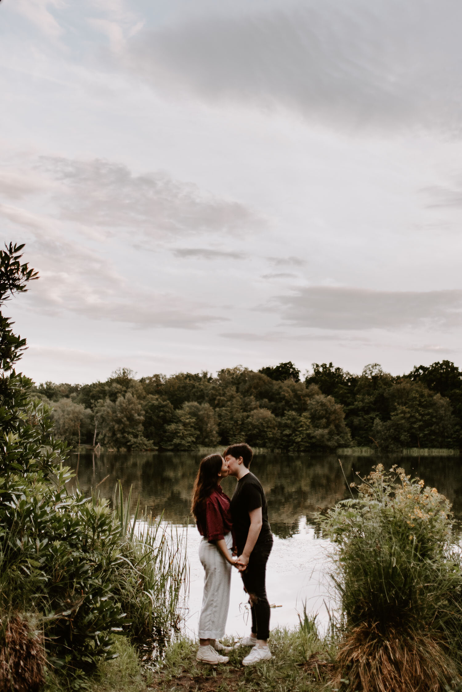 MegNiamh - Couple Shoot - Virginia Water - Laura Williams Photography -33.jpg