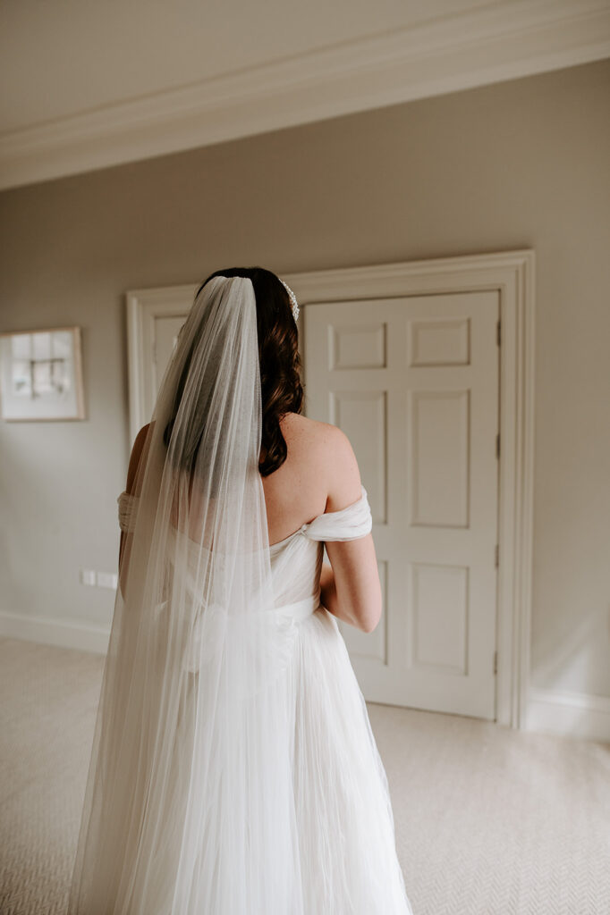 bride veil and dress