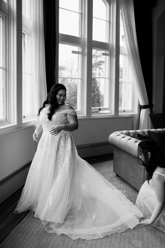 bride getting ready at tortworth court